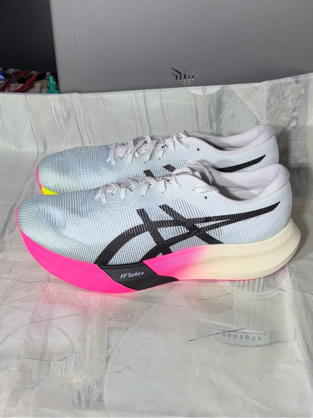 ASICS Unisex Running Shoes Metaspeed Sky Paris Light blue / Black SIZE 13 Men